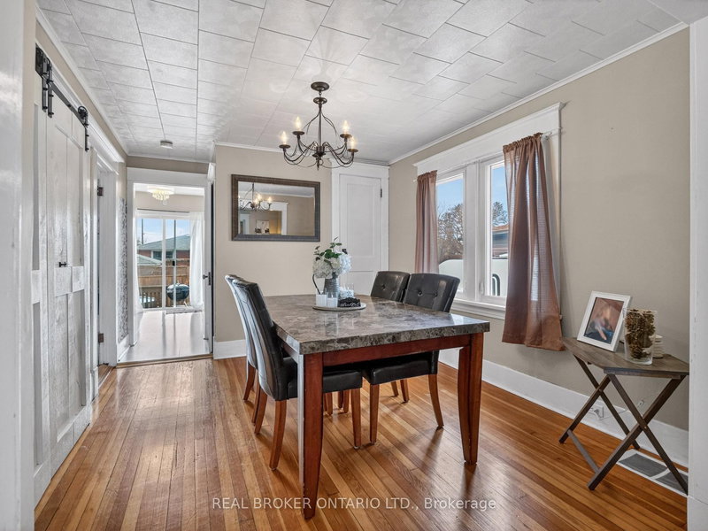 65 Christmas St, Port Colborne, L3K 1M4 | Image 3