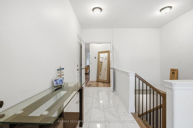 MAIN - 1049 Kettle Court