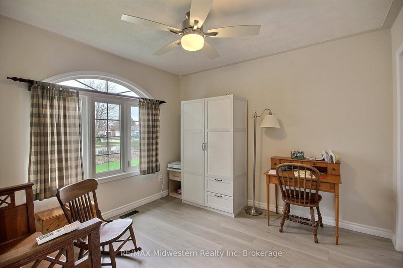 380 Havelock Ave S, North Perth, N4W 3T4 | Image 3