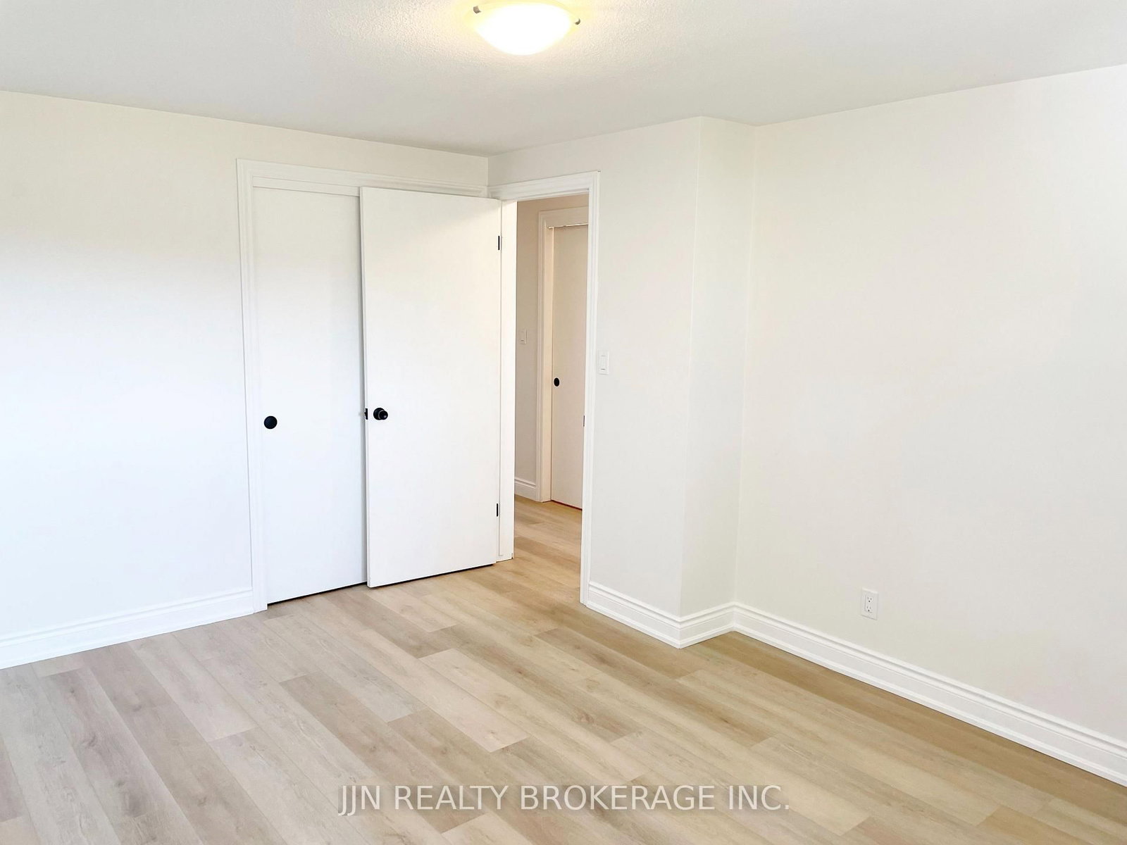 54 Nello Street - Photo 13