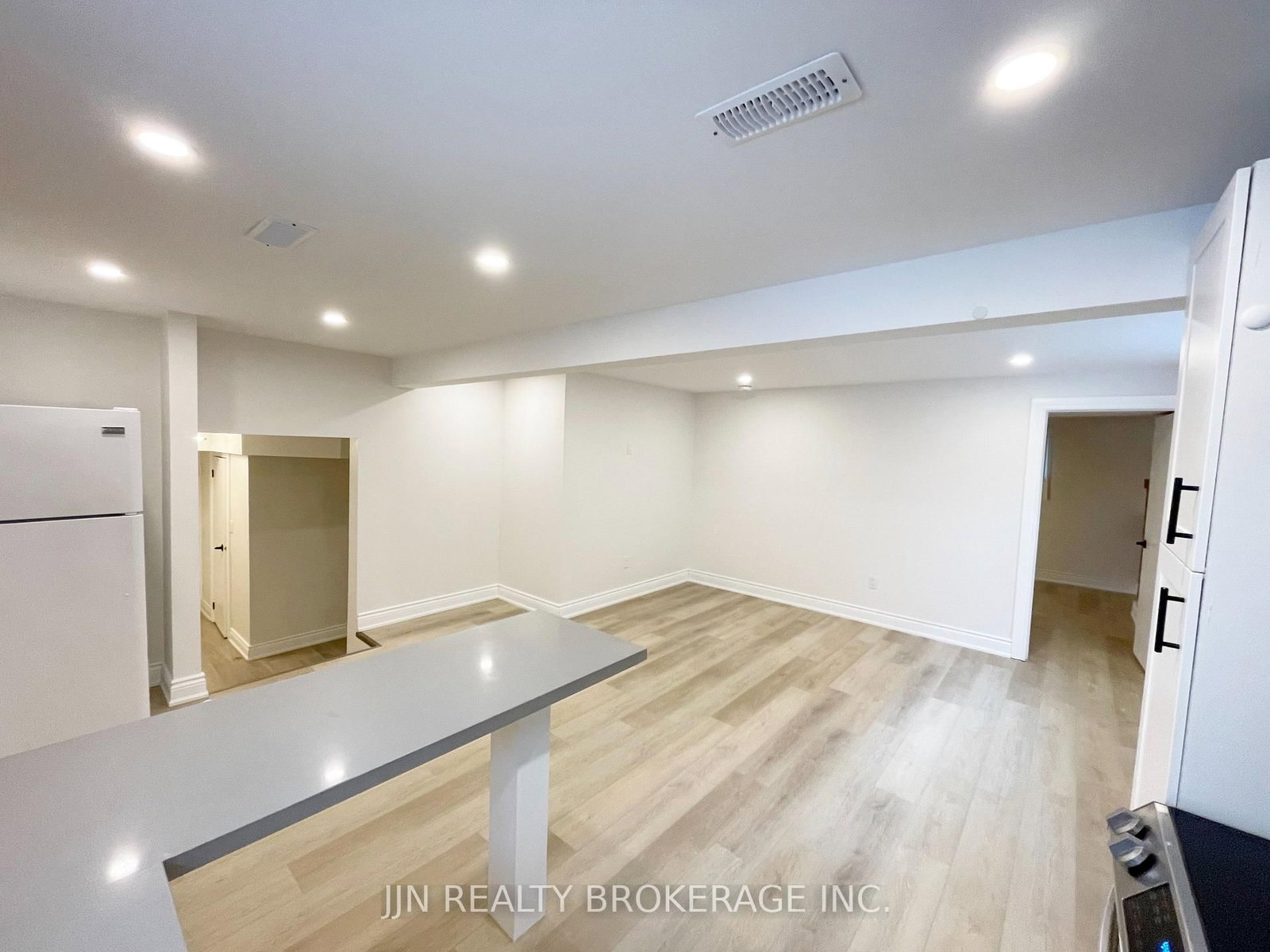 54 Nello Street - Photo 24