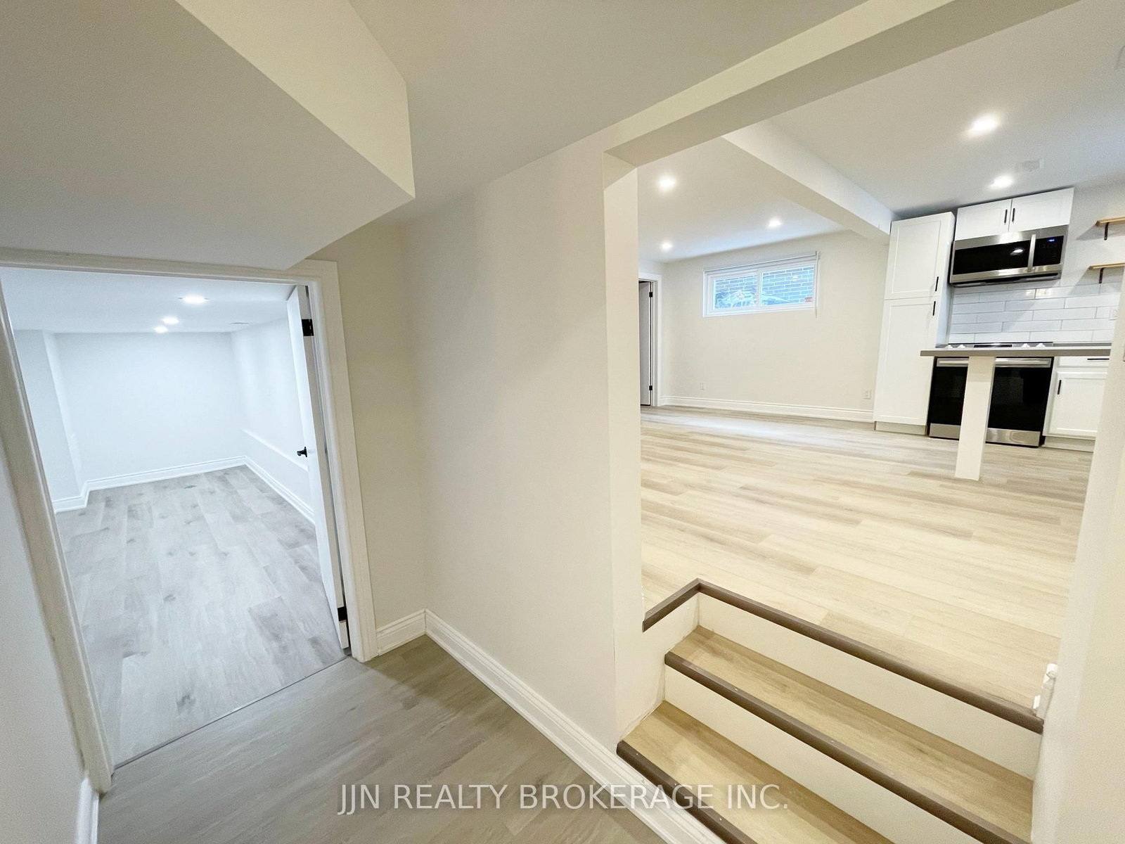 54 Nello Street - Photo 33