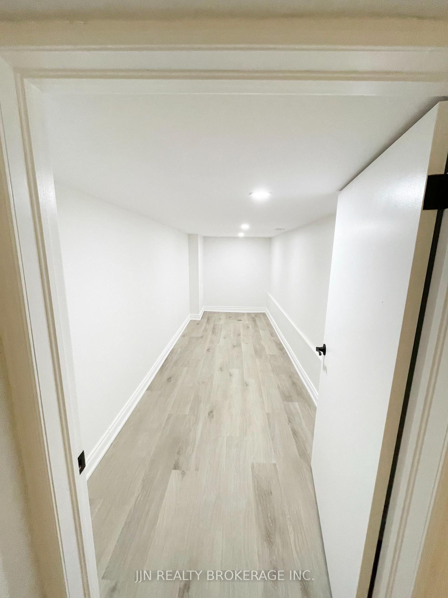 54 Nello Street - Photo 35