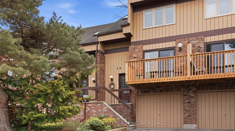 home for sale on 14-178 Scott Street