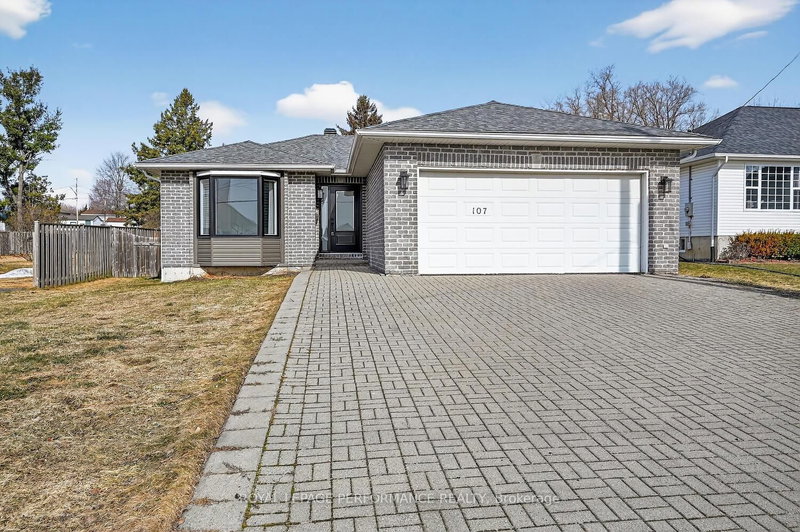 107 Lorne St, Smiths Falls, K7A 3L1 | Image 3