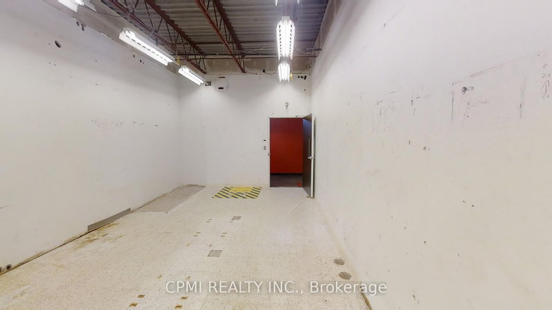 102 - 1430 Blair Pl, Ottawa, K1J 9N2 | Image 2