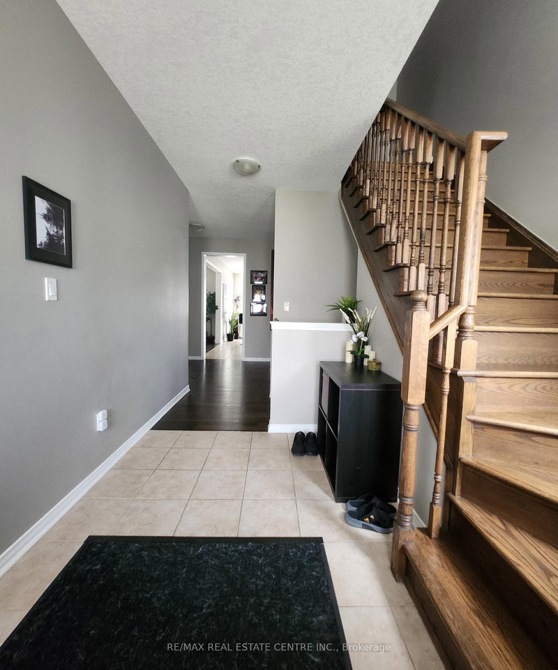 24 ARMES St, Hamilton, L0R 1C0 | Image 2