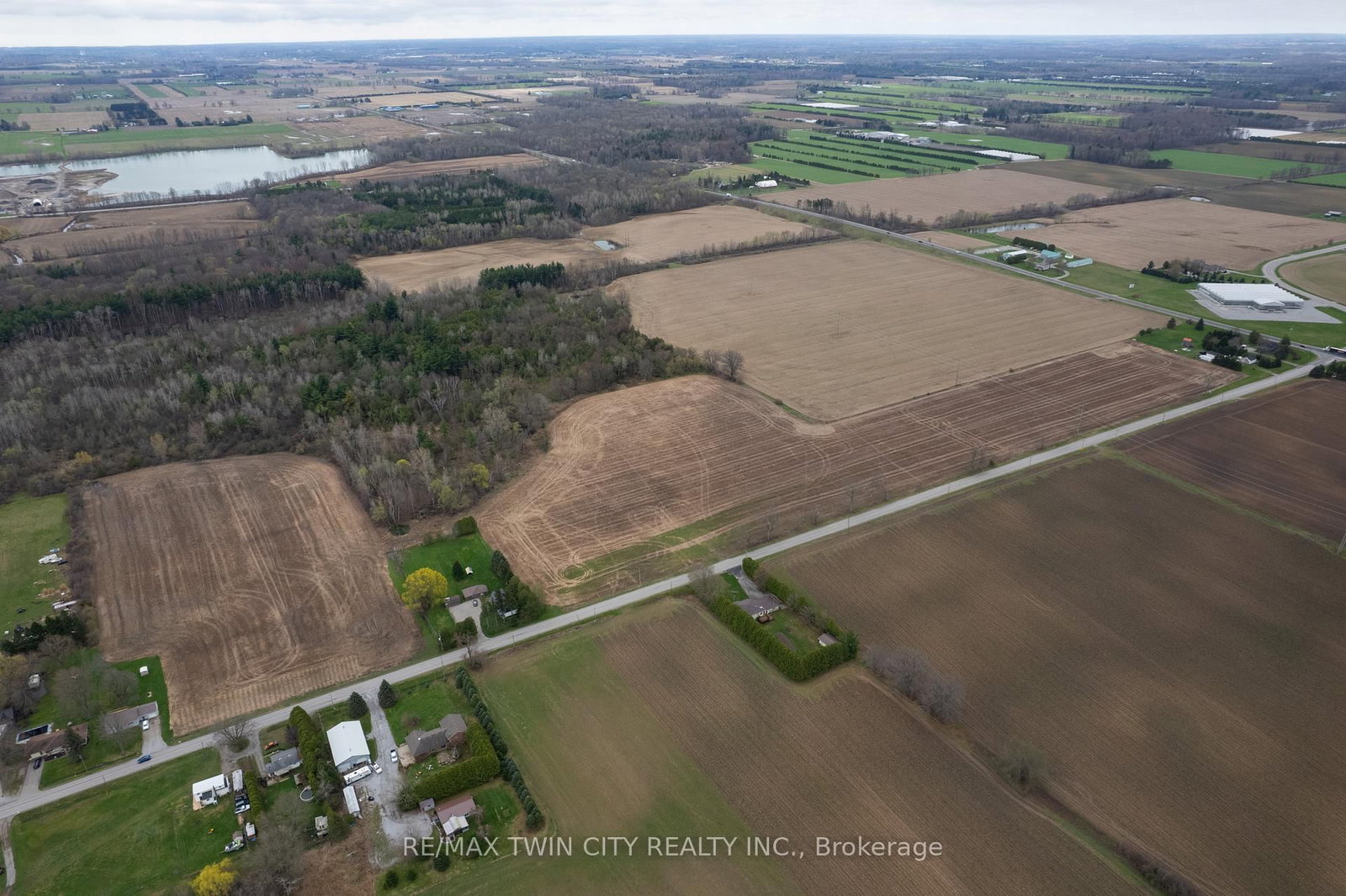 8 CONC. 8 TOWNSEND • Norfolk, ON photo 2