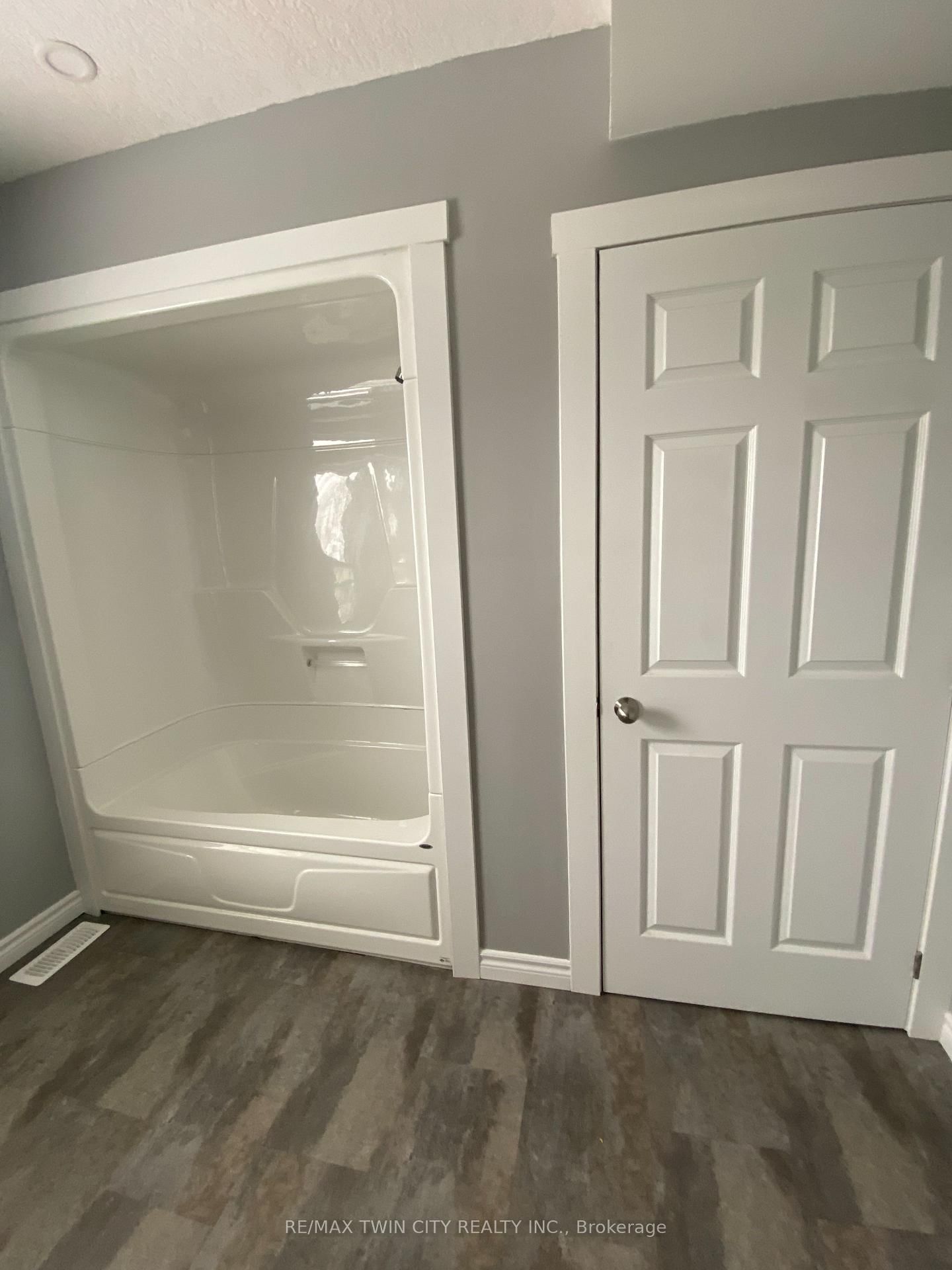 8 CONC. 8 TOWNSEND • Norfolk, ON photo 23