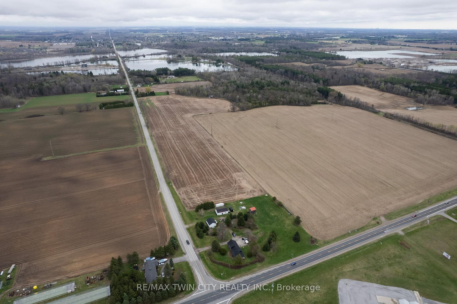 8 CONC. 8 TOWNSEND • Norfolk, ON photo 5