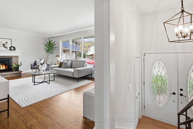 25 Victor Blvd, St. Catharines, L2T 2B4 | Image 2