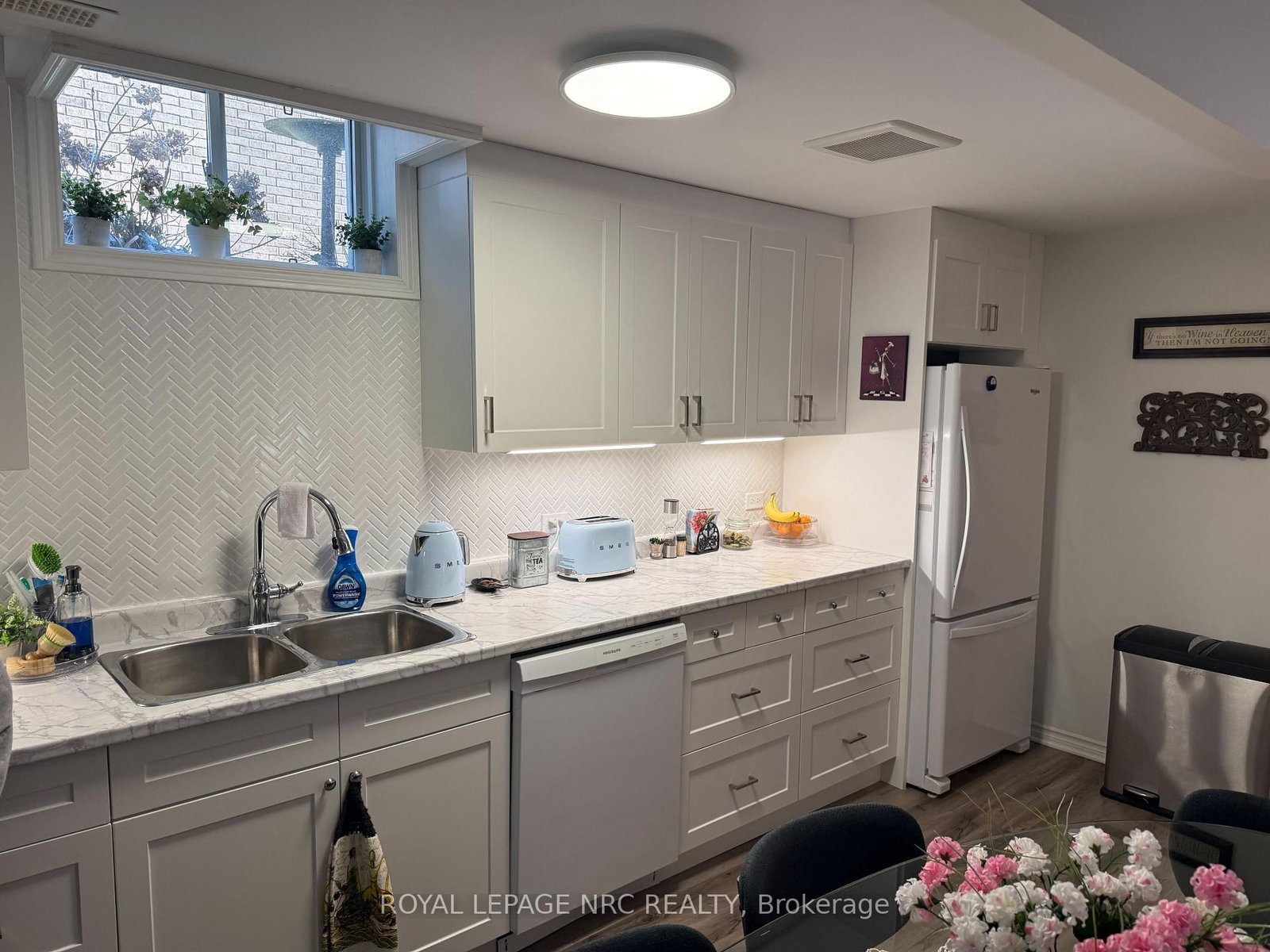 58 Loretta Drive - Photo 6