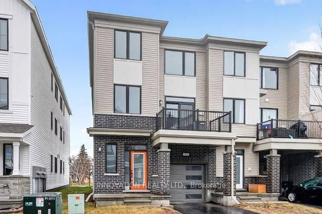 16 Caspian Row