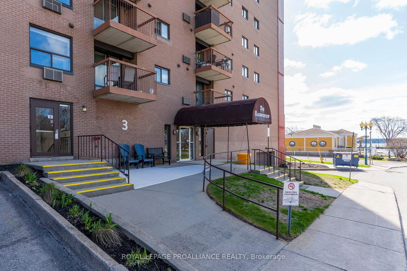 410 - 3 Apple St, Brockville, K6V 4X5 | Image 2