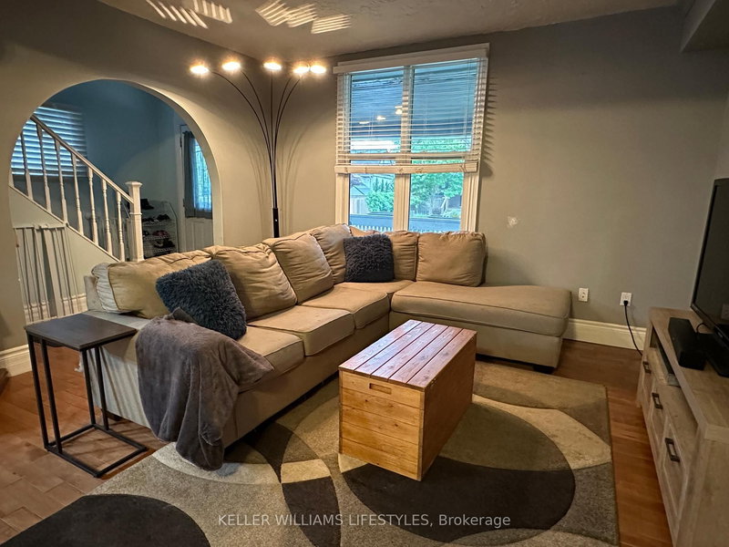 101 Emery St E, London South, N6C 2C9 | Image 2