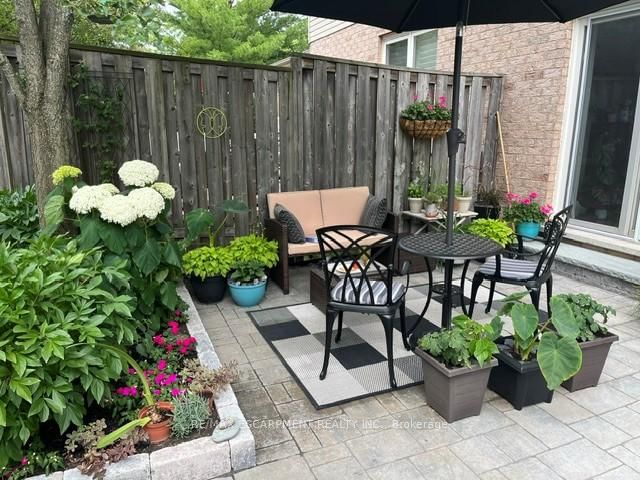 Townhouse for sale at 44-81 Valridge Drive, Hamilton, Ontario, L9G 5B6 - Ancaster - MLS: X13022266