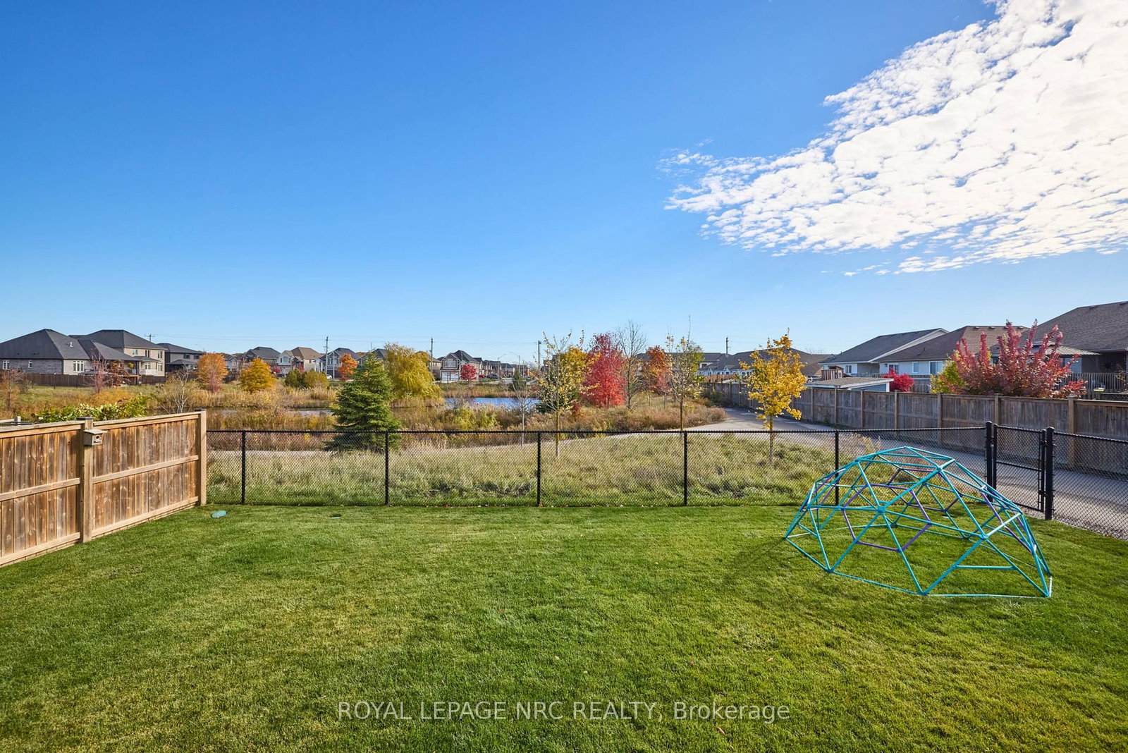 80 Days Avenue - Photo 46