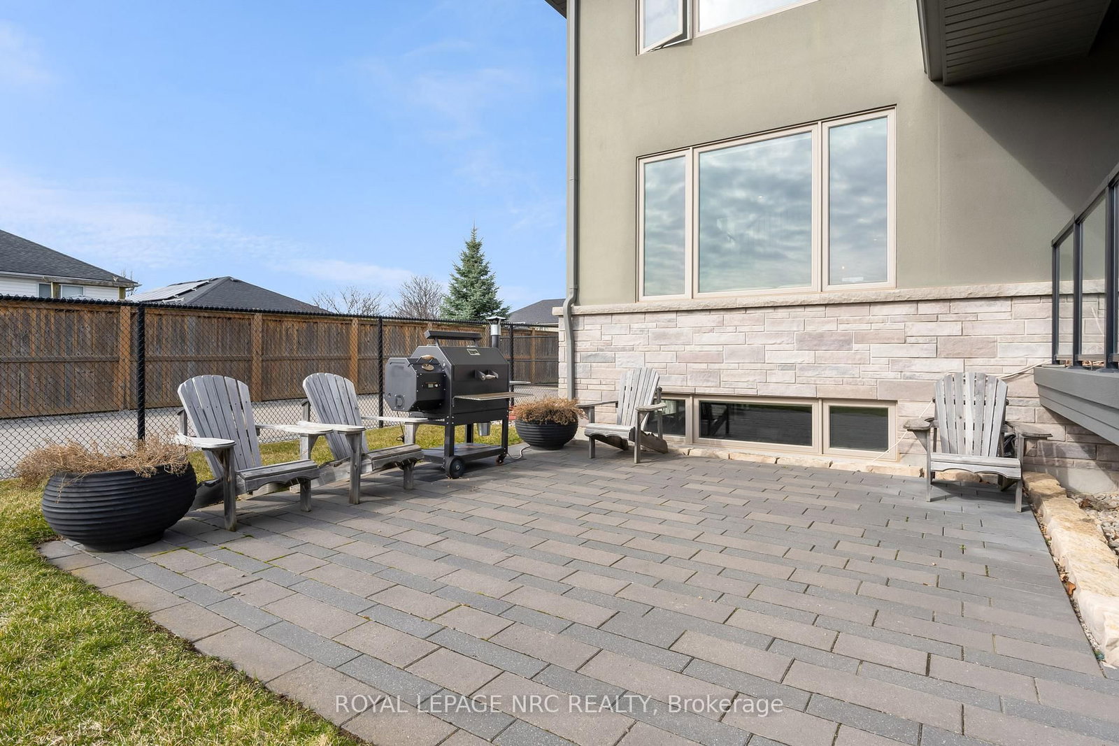 80 Days Avenue - Photo 9