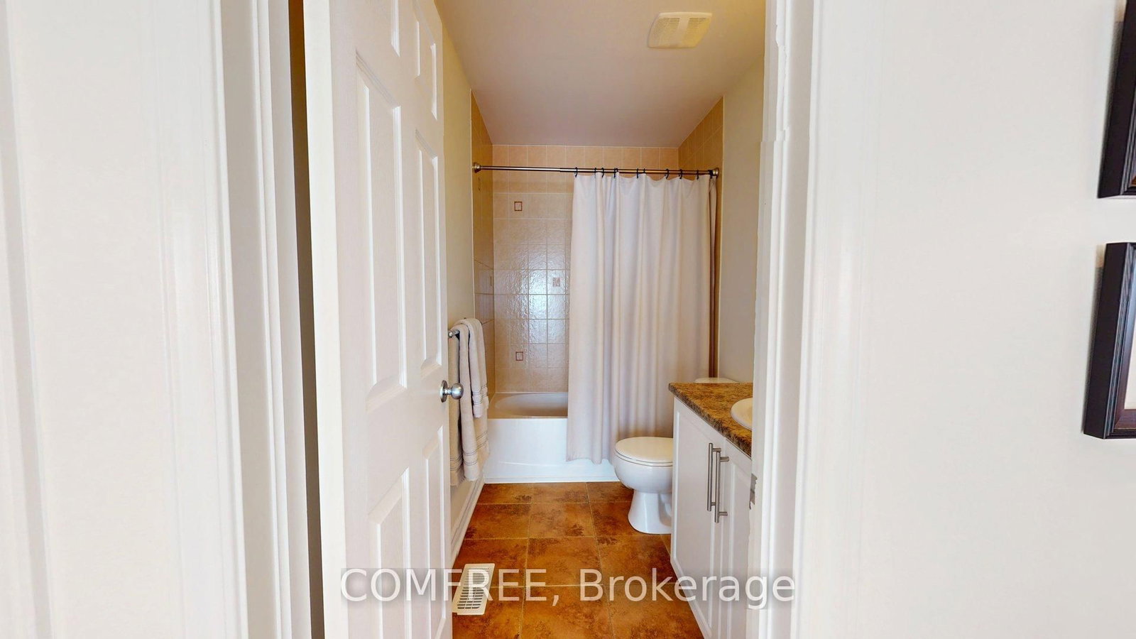 239 Hunterbrook Street • Ottawa, ON photo 22