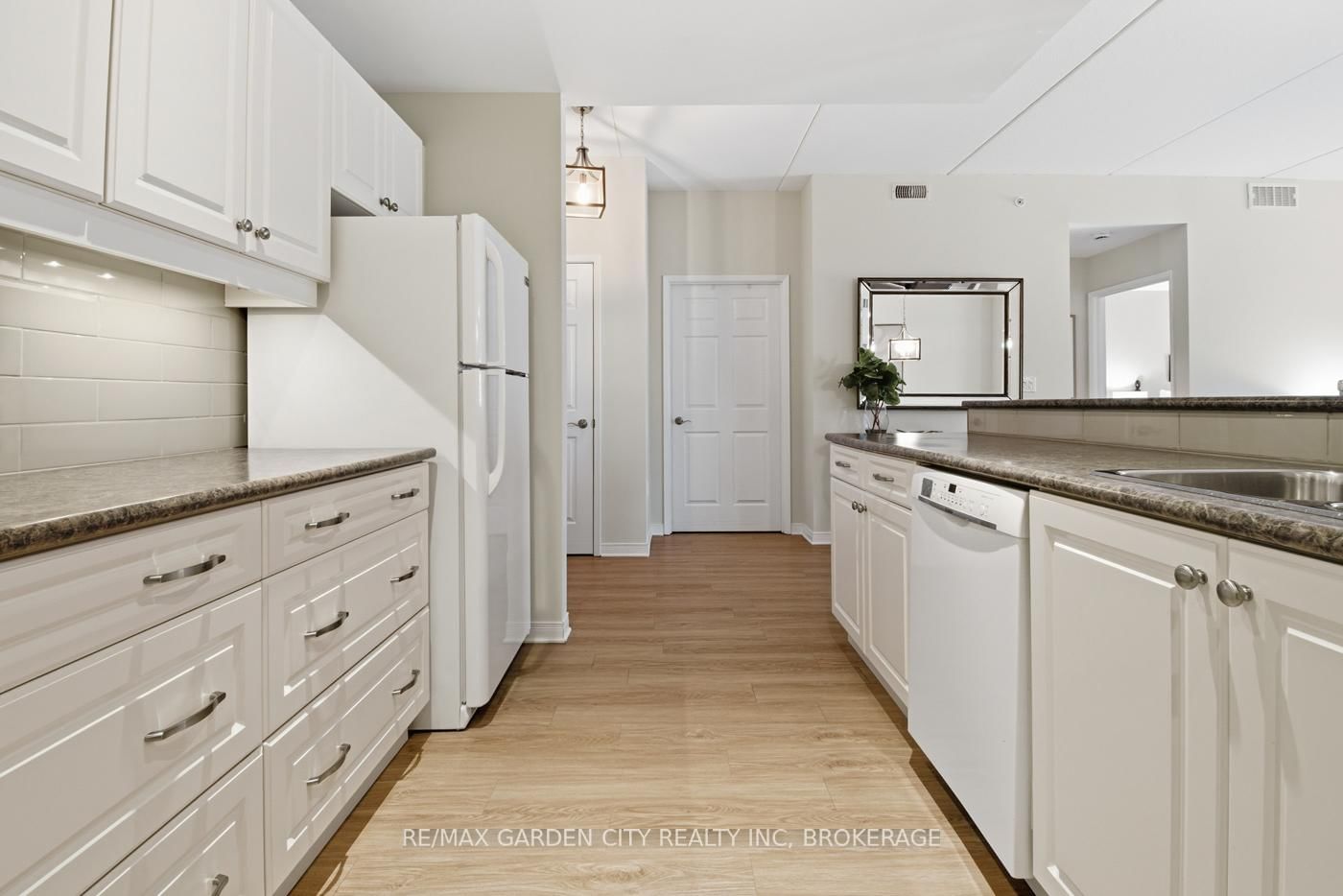 16 Sullivan Avenue, Unit 307 - Photo 10