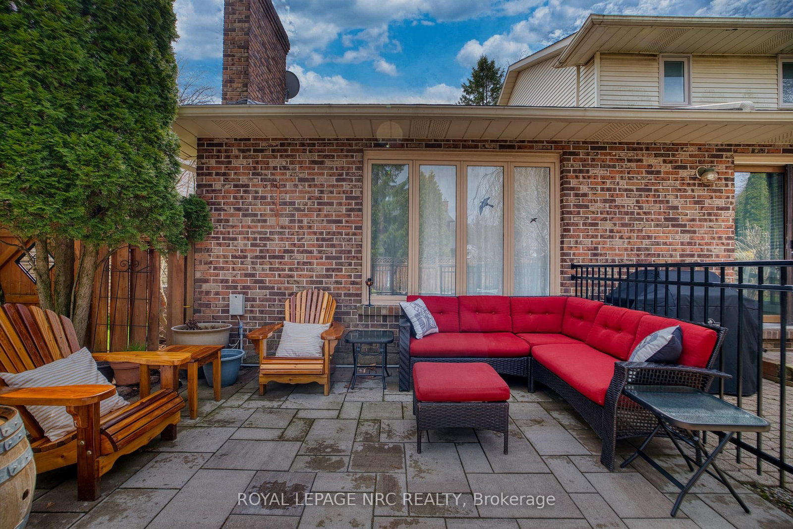 Detached House for sale at 9 Nursery Lane, Pelham, Ontario, L0S 1E1 - Fonthill - MLS: X13022558