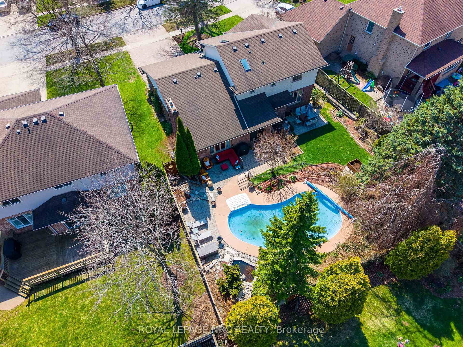 Detached House for sale at 9 Nursery Lane, Pelham, Ontario, L0S 1E1 - Fonthill - MLS: X13022558