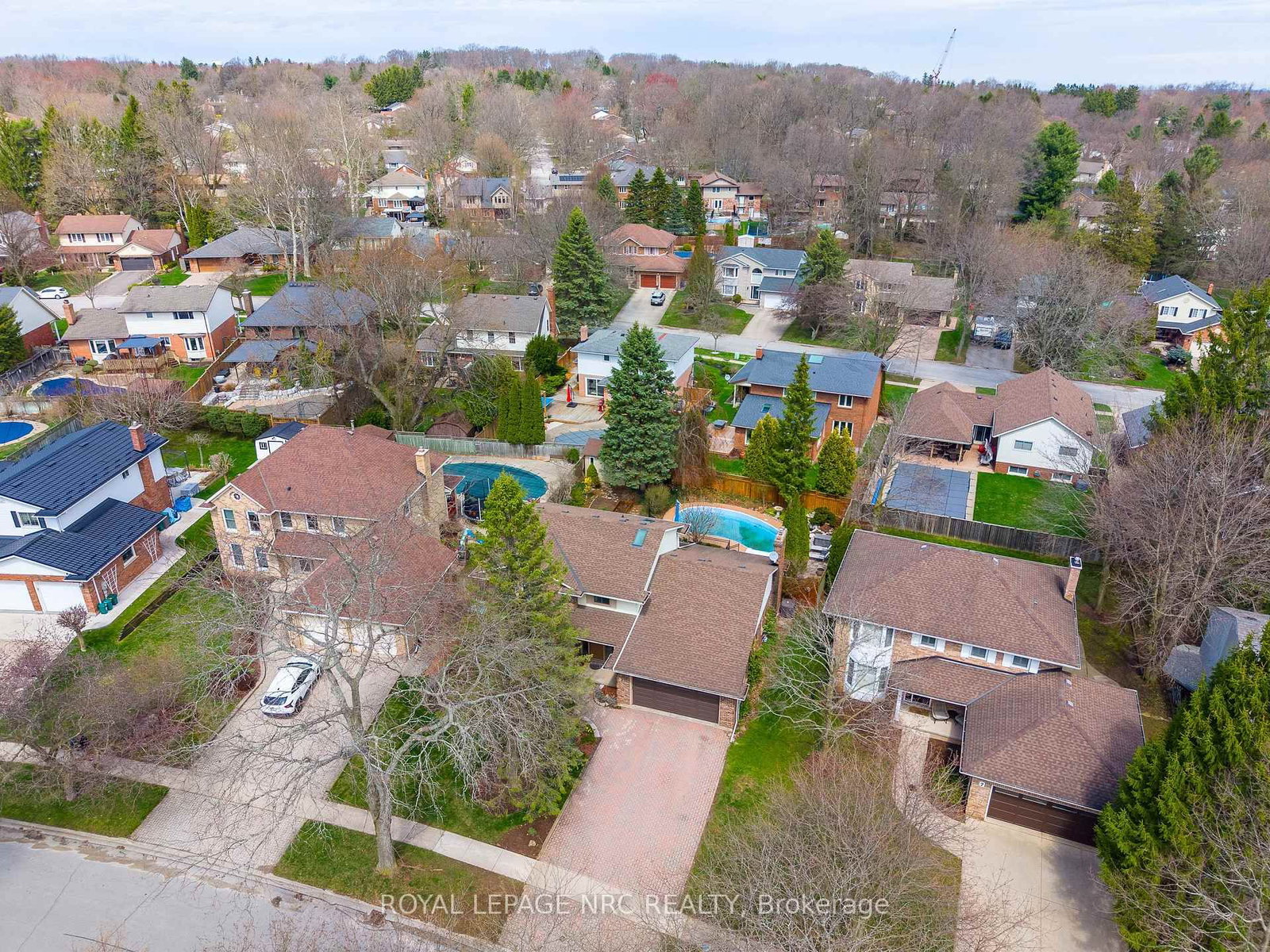 Detached House for sale at 9 Nursery Lane, Pelham, Ontario, L0S 1E1 - Fonthill - MLS: X13022558