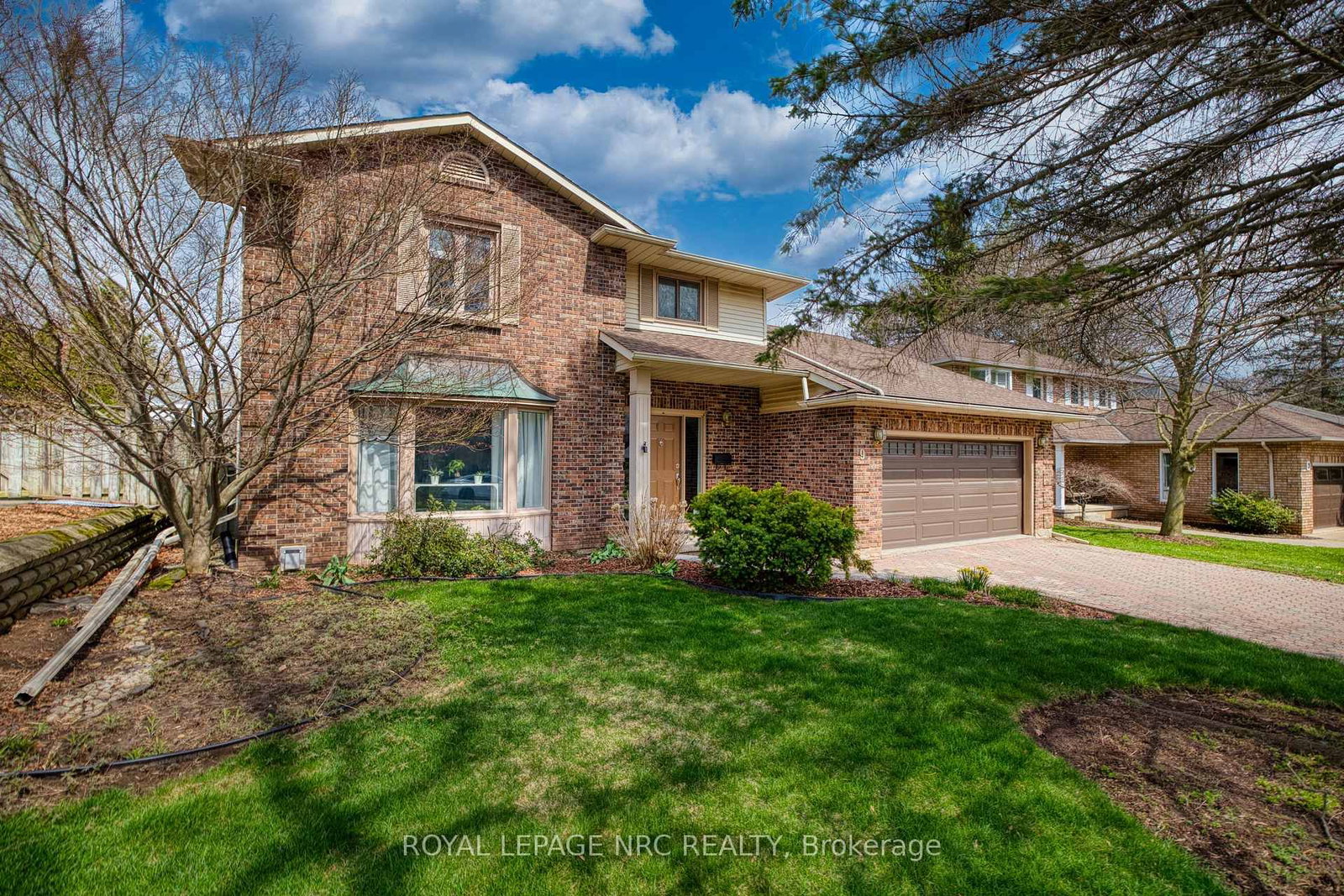 Detached House for sale at 9 Nursery Lane, Pelham, Ontario, L0S 1E1 - Fonthill - MLS: X13022558