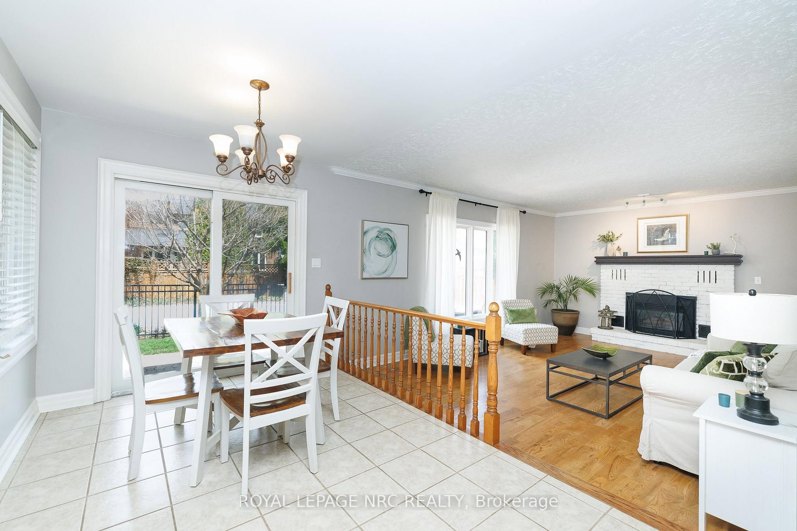 Detached House for sale at 9 Nursery Lane, Pelham, Ontario, L0S 1E1 - Fonthill - MLS: X13022558