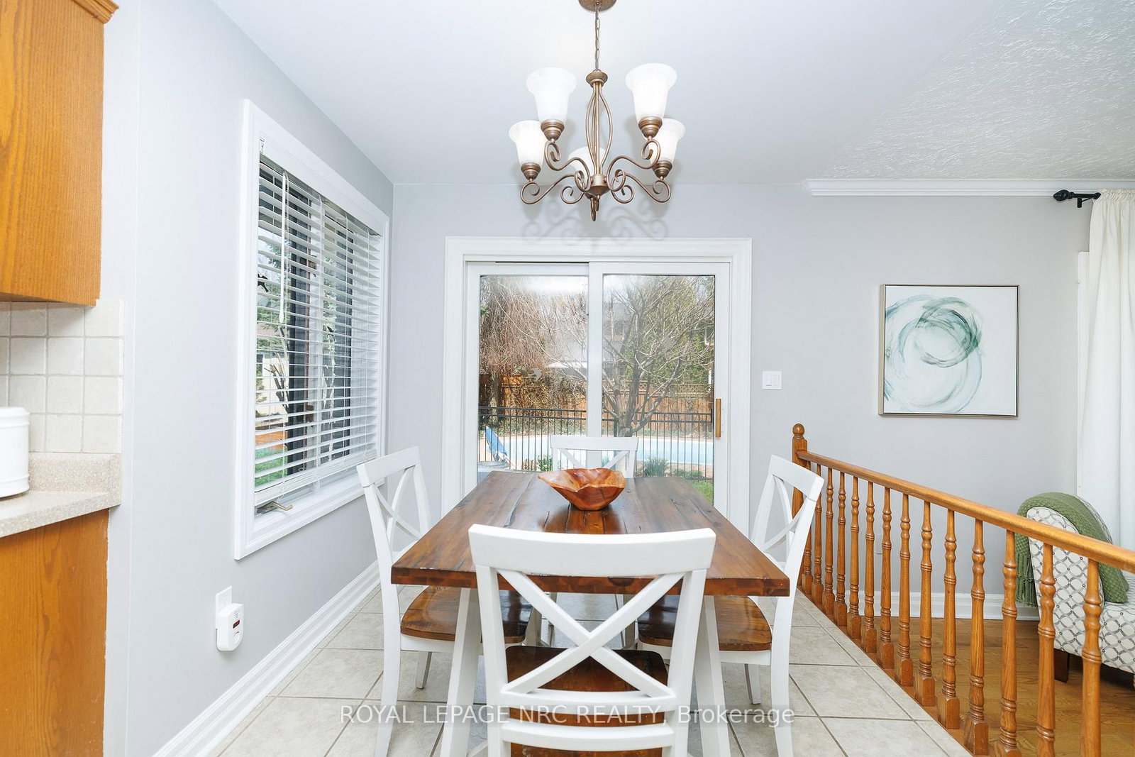 Detached House for sale at 9 Nursery Lane, Pelham, Ontario, L0S 1E1 - Fonthill - MLS: X13022558