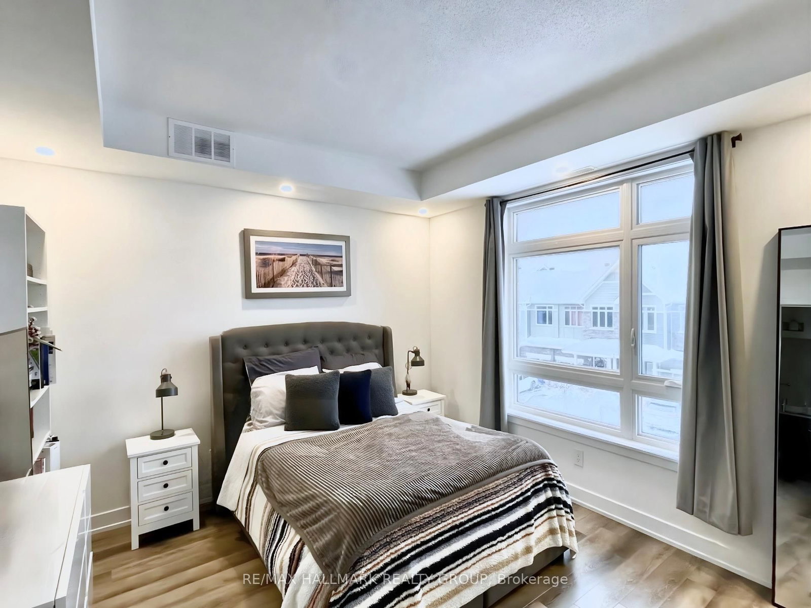 300 Tulum Crescent, Unit i - Photo 15
