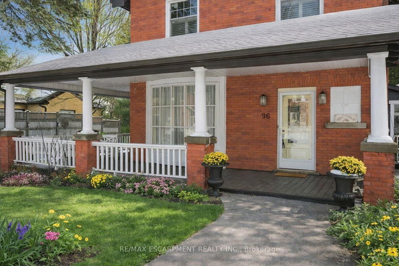 96 Ontario St, Bracebridge, P1L 2A2 | Image 2