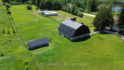 125 Lake Drive • West Grey, ON photo 3