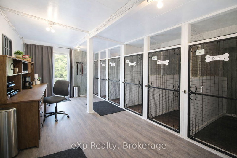 125 Lake Dr photo 4