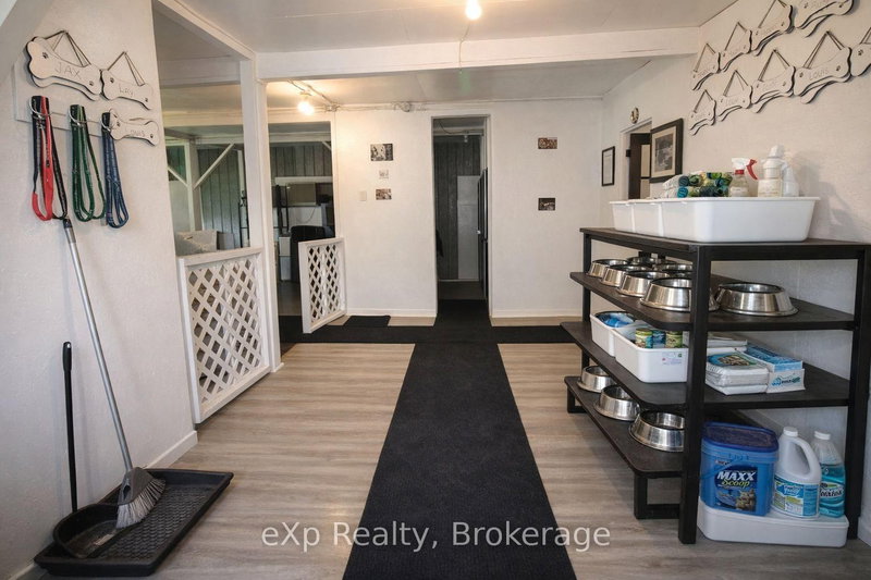 125 Lake Dr photo 5
