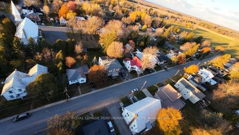 11 Peter Street • North Glengarry, ON photo 36