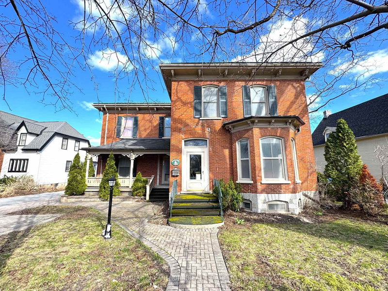 340 Main St, Prince Edward County, K0K 2T0 | Image 2