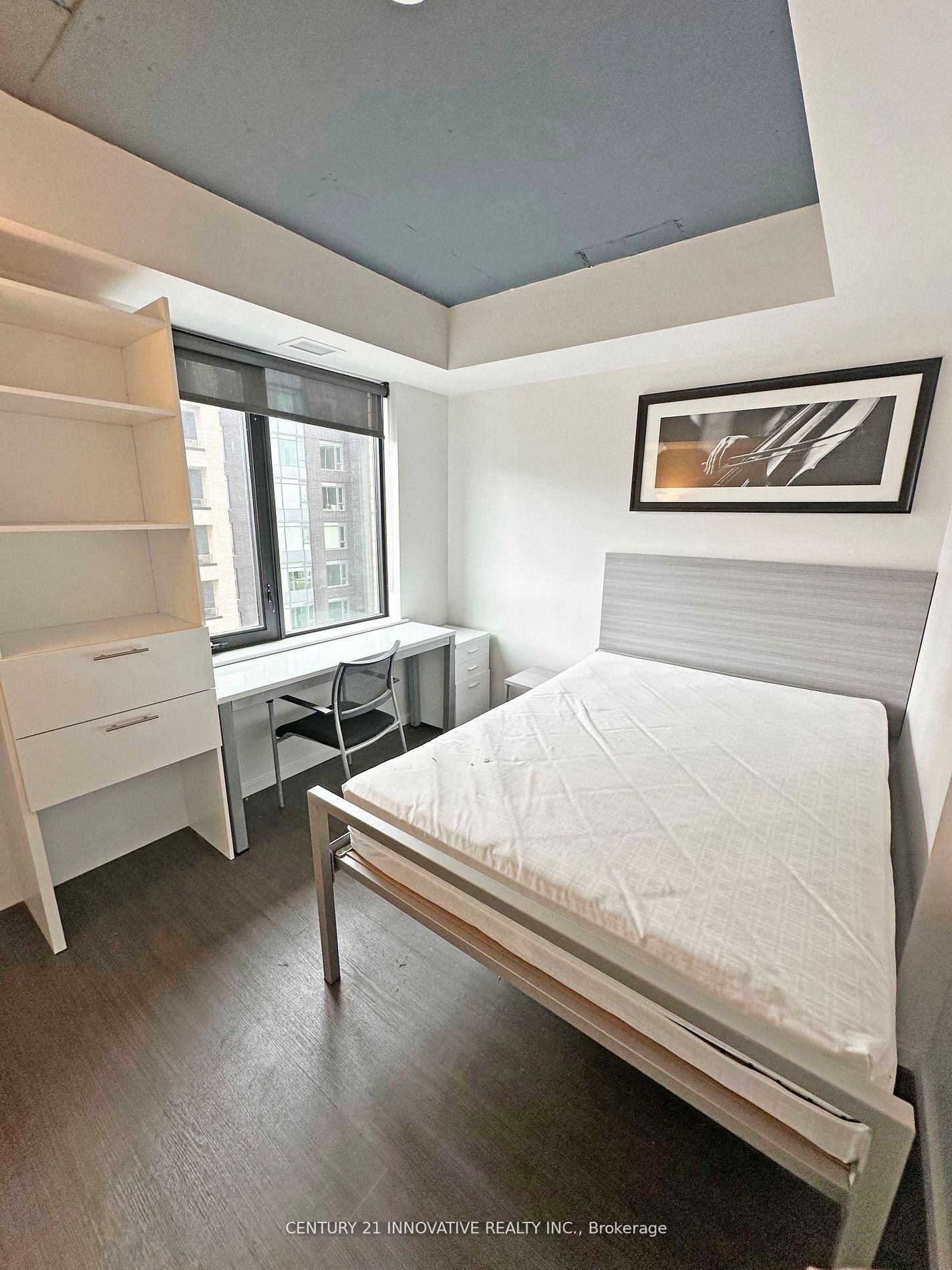 105 Champagne Avenue S, Unit 1517 - Photo 11