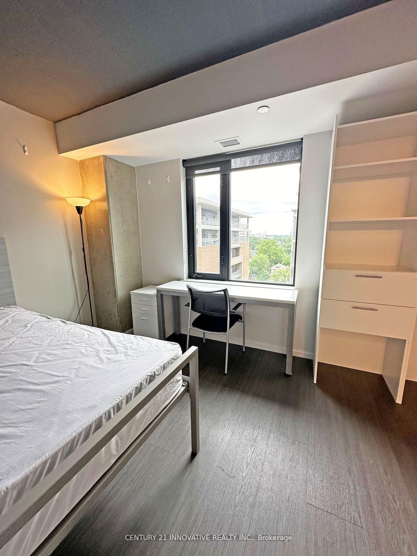 105 Champagne Avenue S, Unit 1517 - Photo 12