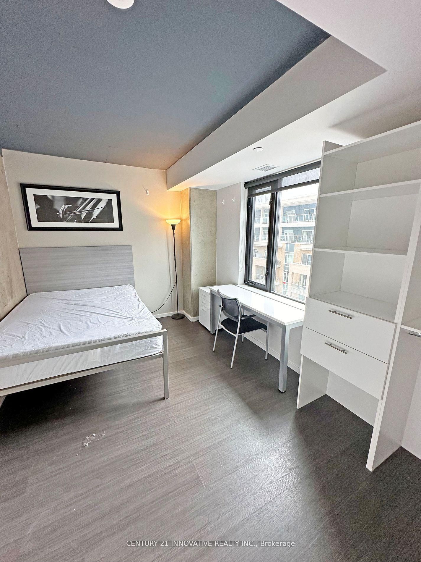 105 Champagne Avenue S, Unit 1517 - Photo 15