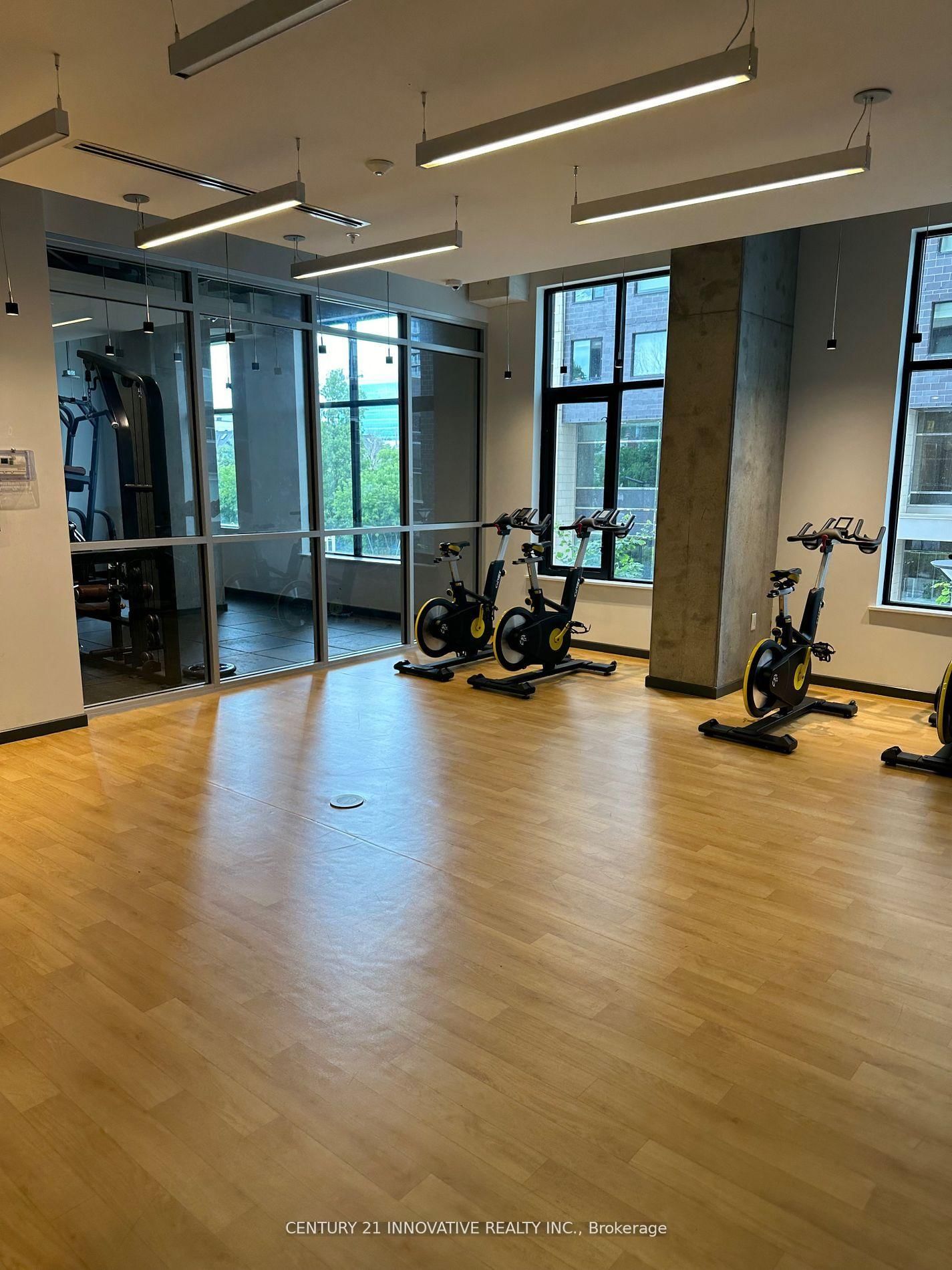 105 Champagne Avenue S, Unit 1517 - Photo 18