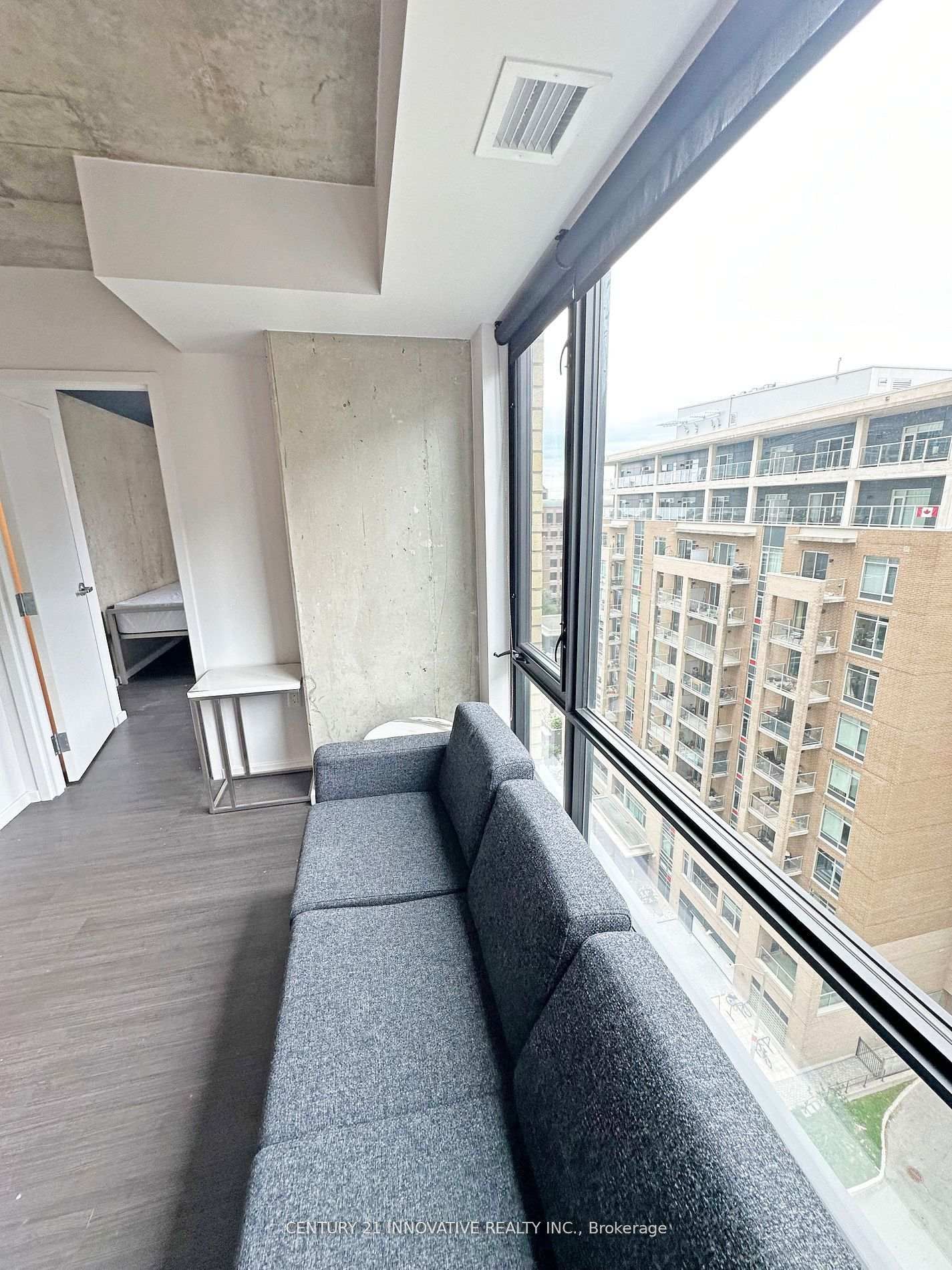 105 Champagne Avenue S, Unit 1517 - Photo 9