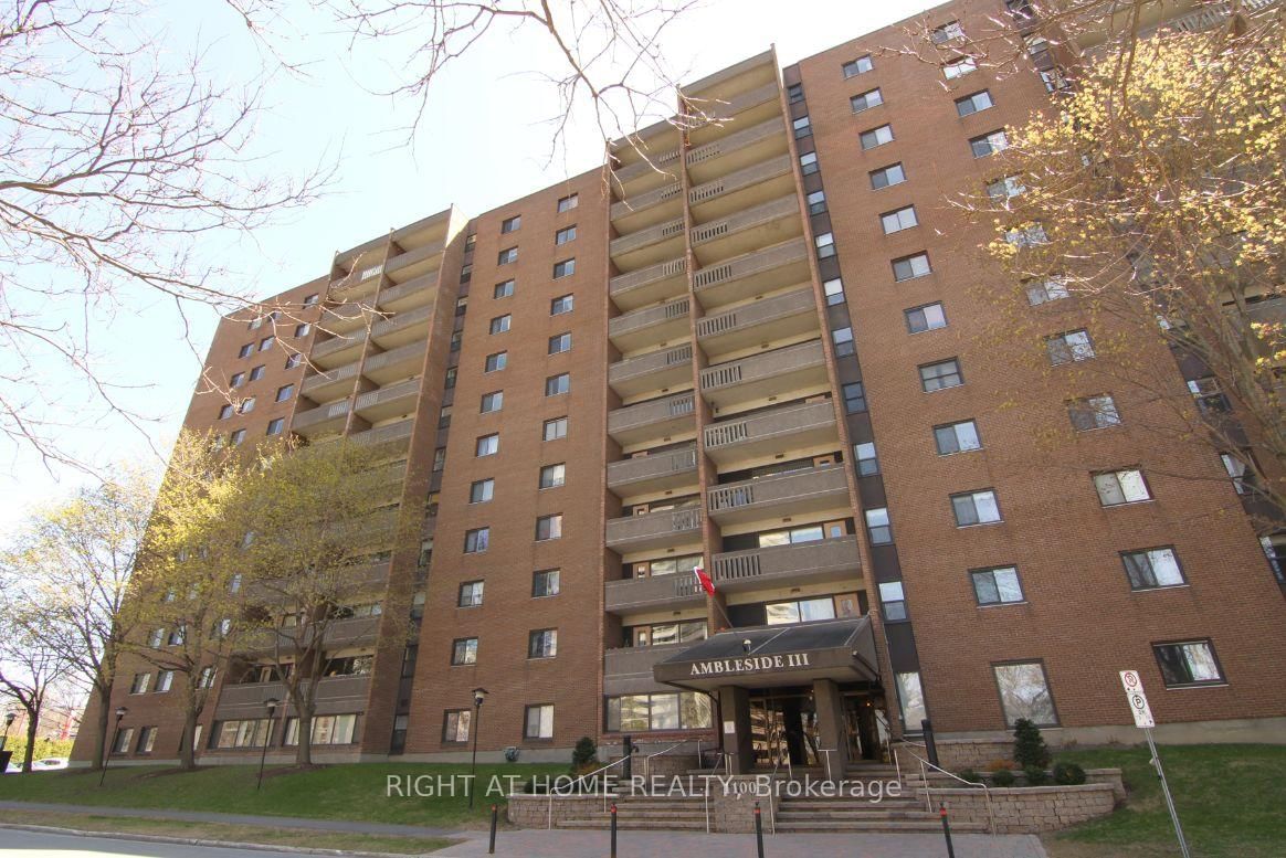 1100 Ambleside Drive, Unit 1115