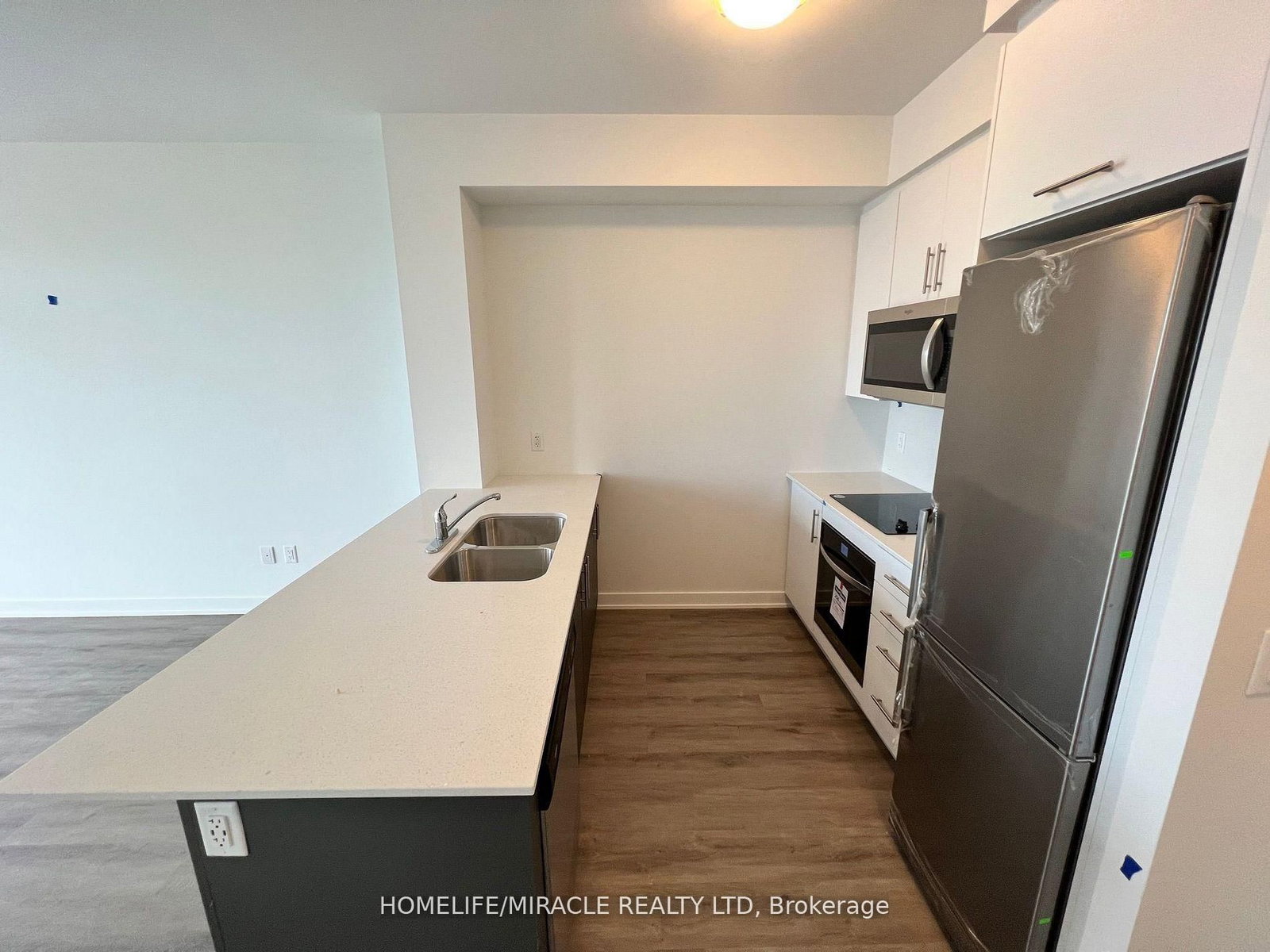 600 North Service Road, Unit 510 - Photo 8