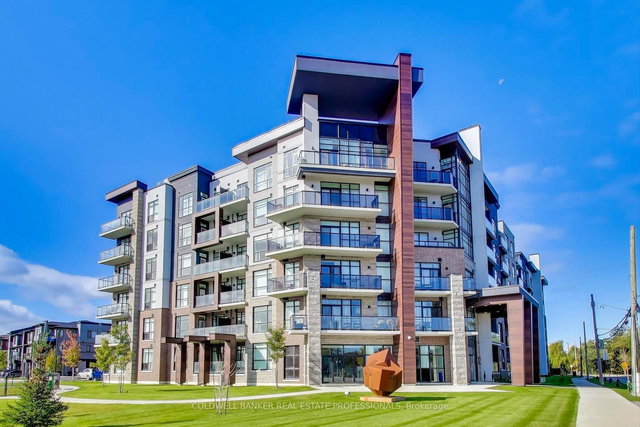 602 - 600 North Service Road