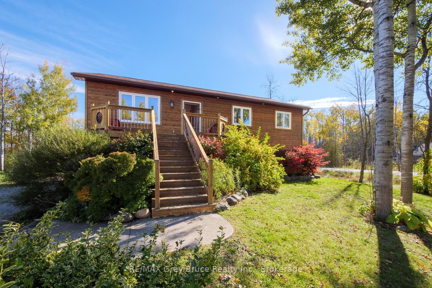 104 Maple Drive • Northern Bruce Peninsula, ON photo 6