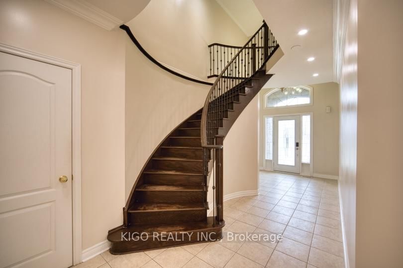 548 Wasaga Crescent - Photo 7