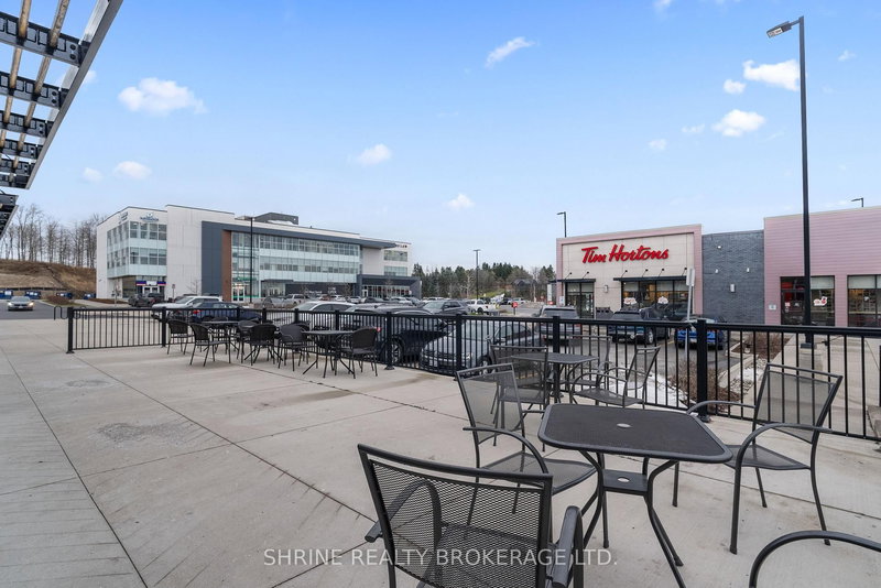 1876 Oxford St W, London South, N6K 0J8 | Image 3