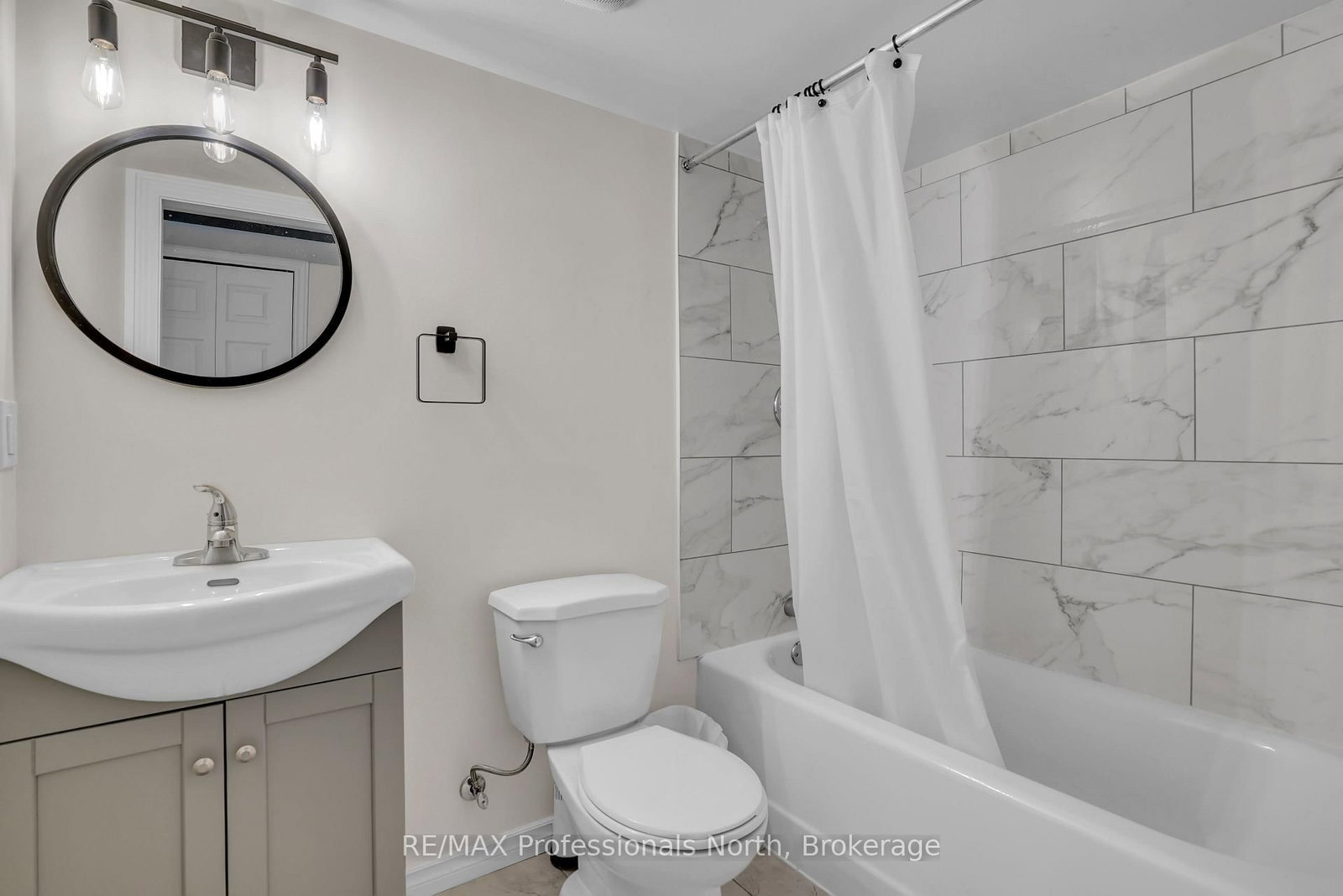 33 Whitehorn Park Road W - Photo 25