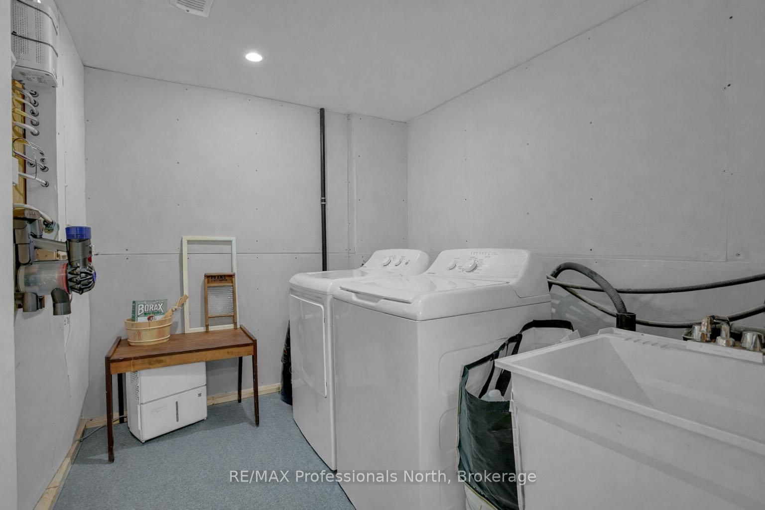 33 Whitehorn Park Road W - Photo 26